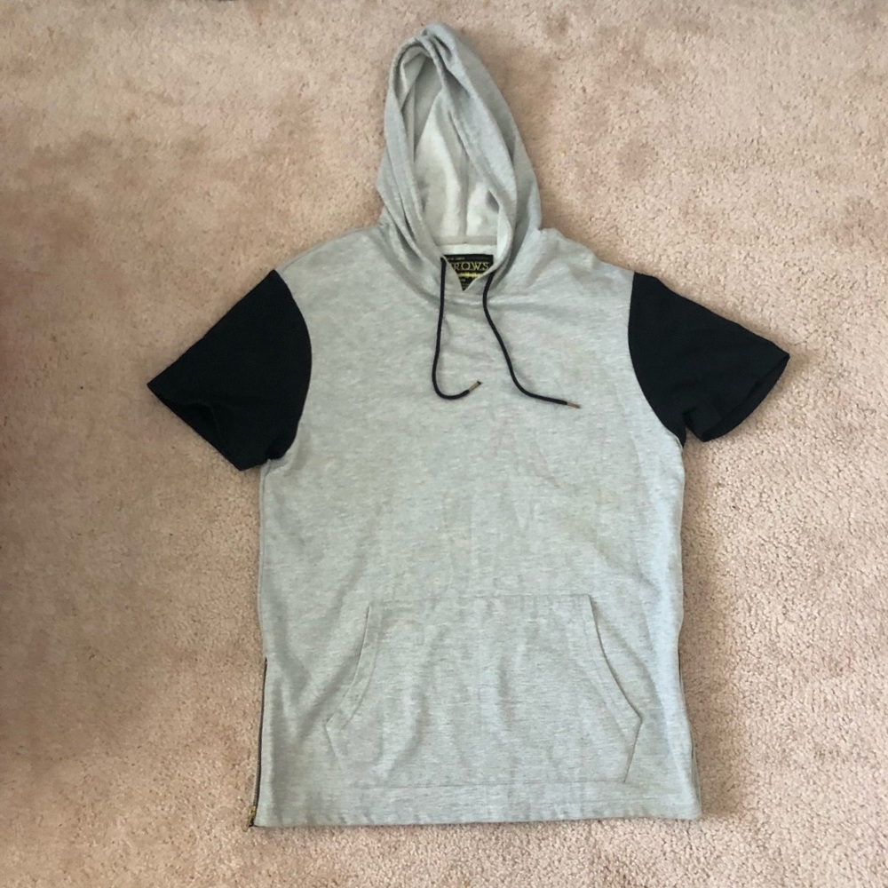 THE NARROWS SHORT SLEEVE SWEATER SHIRT